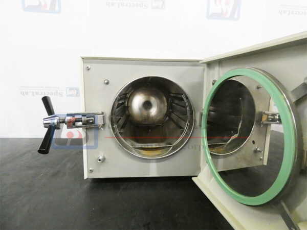 2340E-Autoclave1.jpg