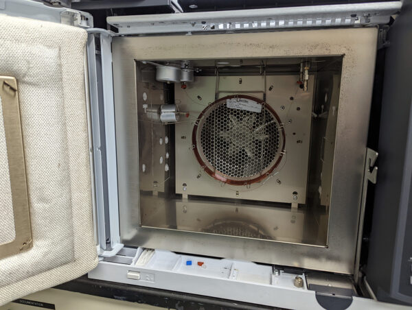 Agilent-7890B-with-FID-ECD-TCD-and-7697A-Headspace-and-7693A-Autosampler-4.jpg