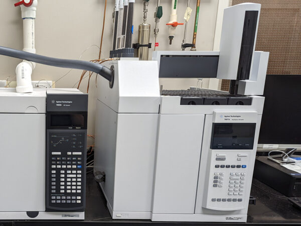 Agilent-7890B-with-FID-ECD-TCD-and-7697A-Headspace-and-7693A-Autosampler-6.jpg