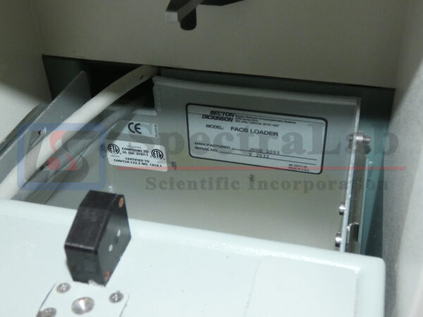 BD-FACSCalibur-Flow-Cytometer-4.jpg