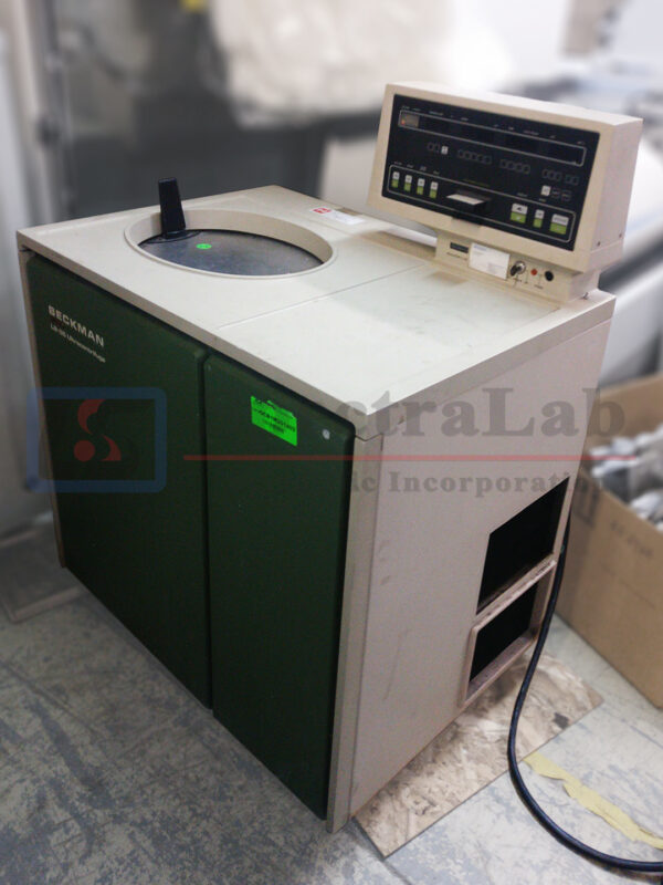 Beckman-L8-55-UltraCentrifuge.jpg