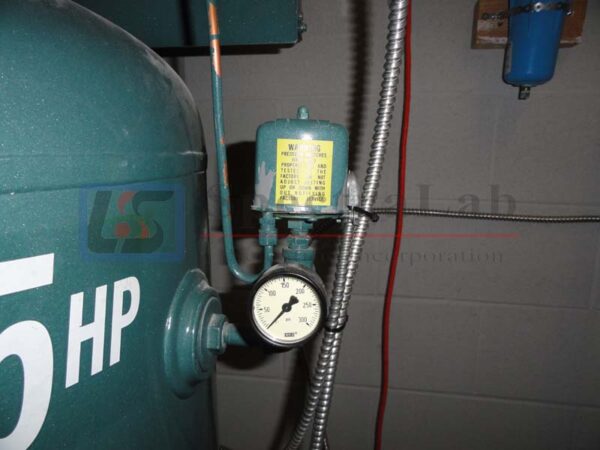 FS20CURTIS20Air20Compressors205VT8-A7204_productimage_1706_3.jpg