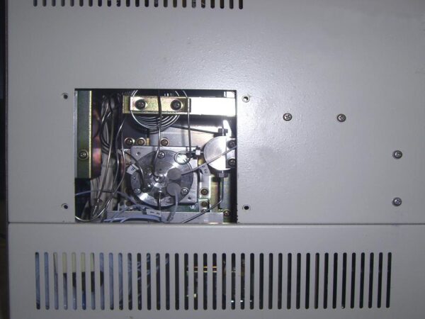 Hitachi-HPLC-Autosampler-655A-40-4_productimage_427_4.jpg