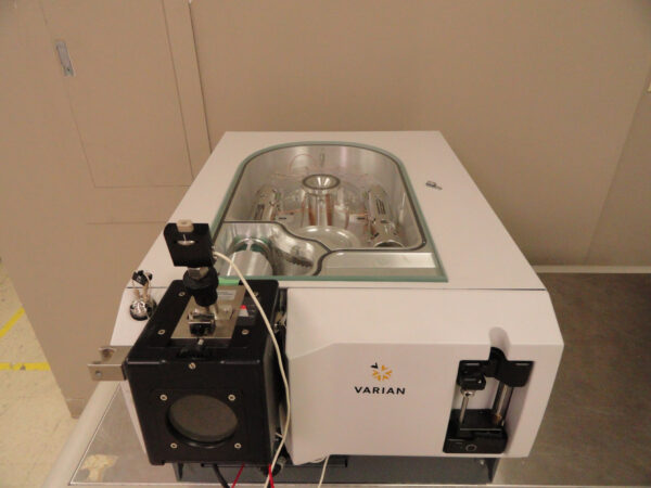 Varian20325-MS20TQ20Mass20Spectrometer202_productimage_1818_1.jpg
