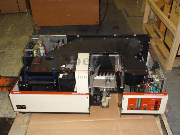Varian20SpectrAA-30020Atomic20Absorption20Spectrometer202_productimage_1773_1.jpg