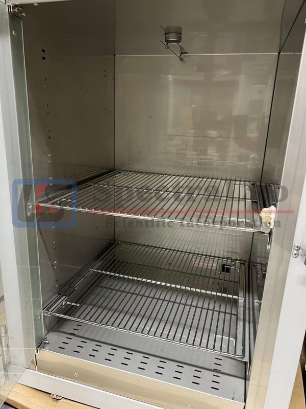 fisher-scientific-isotemp-incubator-2.jpg